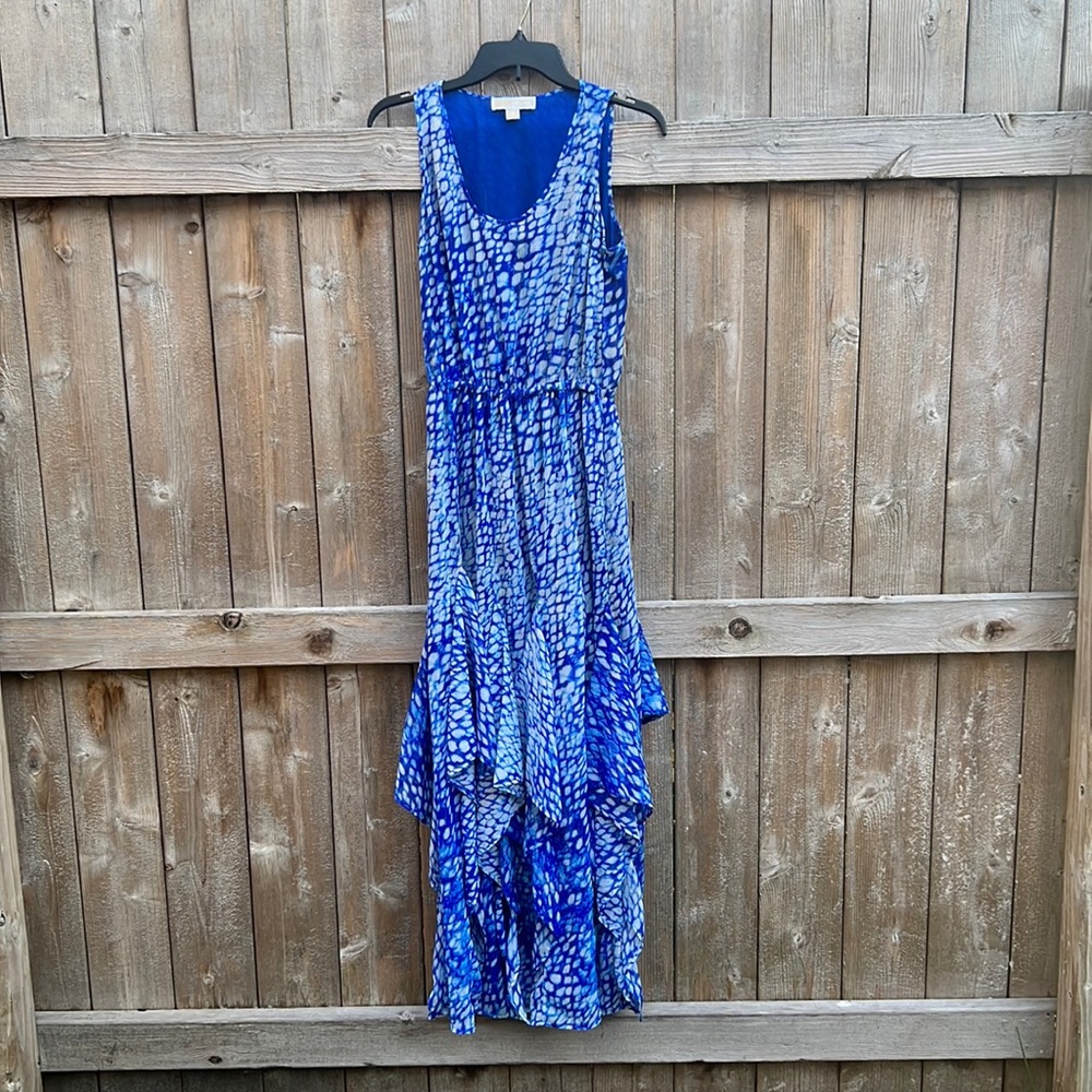 Michael Kors evening gown/maxi with fitted waist and billowing bottom